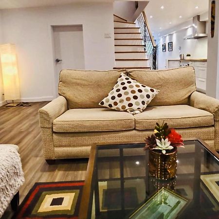 Cosy Apartment At Bossuet Road Montreal Ngoại thất bức ảnh